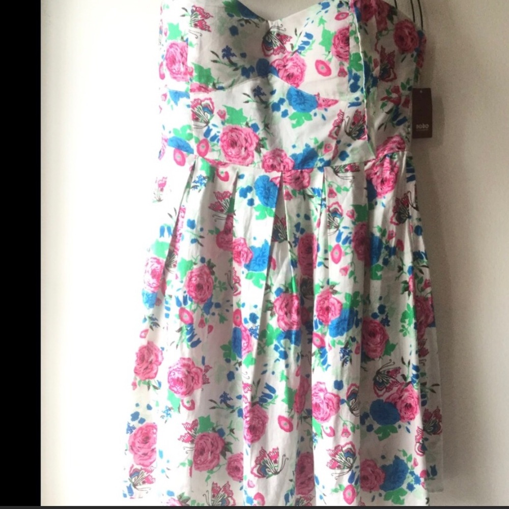 NWT Summery Floral Print Halter Dress - L